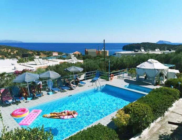 Kassandra Garden Residence Istron Екстериор снимка